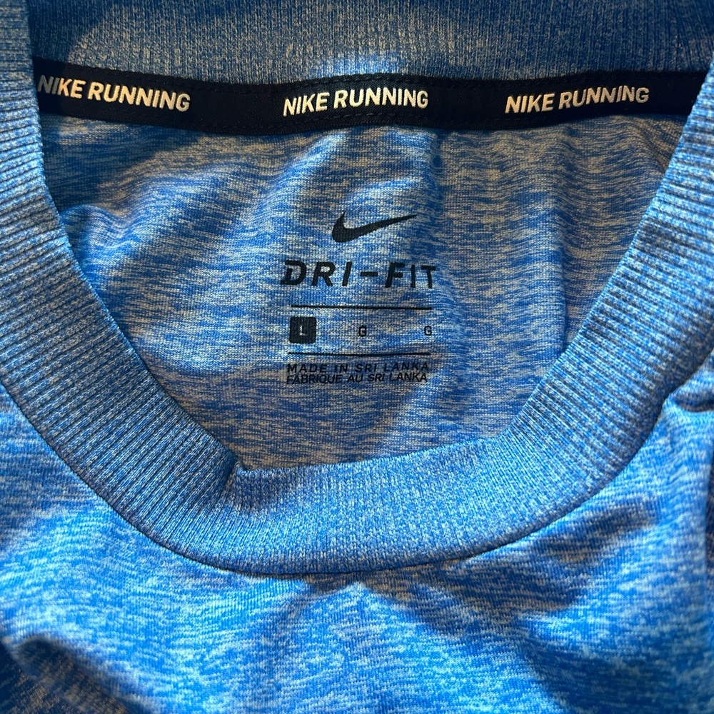 NIKE • Men’s Dri-Fit Long Sleeve Shirt • Large • - Picture 6 of 6